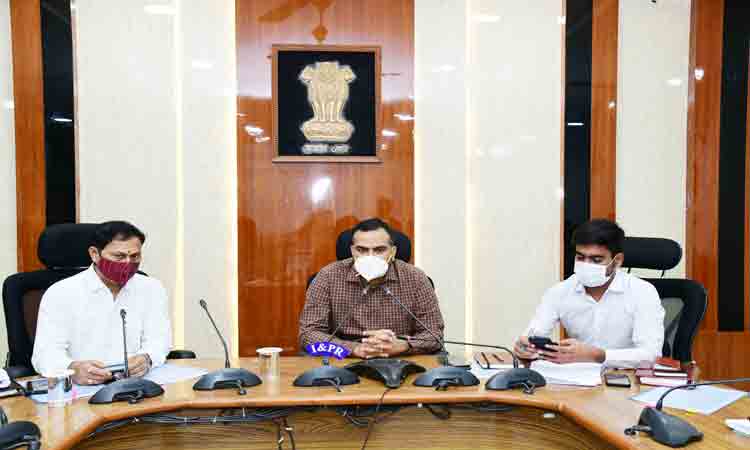 ప్రజా సమస్యలను పరిషరించాలి