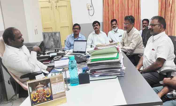 ఐటీ రూల్స్‌ ప్రకారమే ఉద్యోగుల బిల్స్‌ ఆడిట్‌