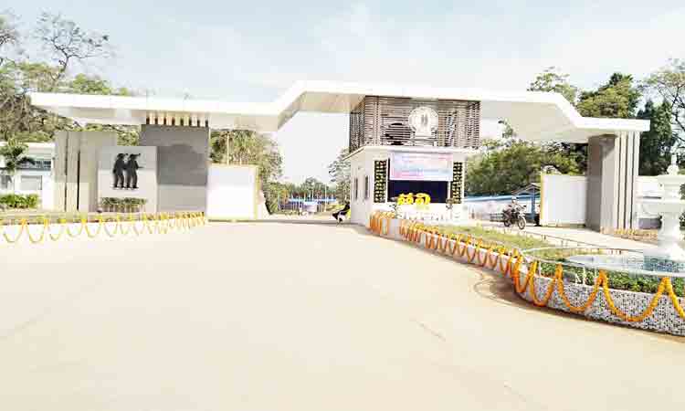 లక్ష్యానికి చేరువలో..