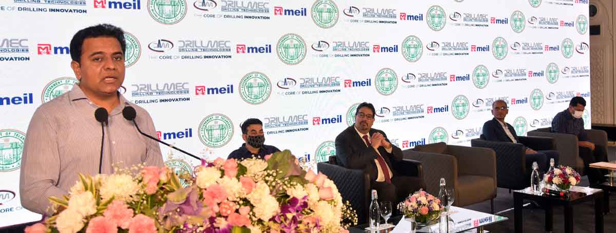 నినాదాలేనా.. విధానాలేవి?