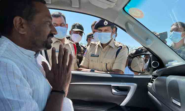 దుబ్బాక ఎమ్మెల్యే రఘునందన్ రావు అరెస్ట్