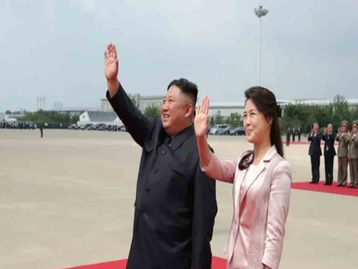 చాలా కాలానికి… బహిరంగంగా కనిపించిన కిమ్‌ భార్య