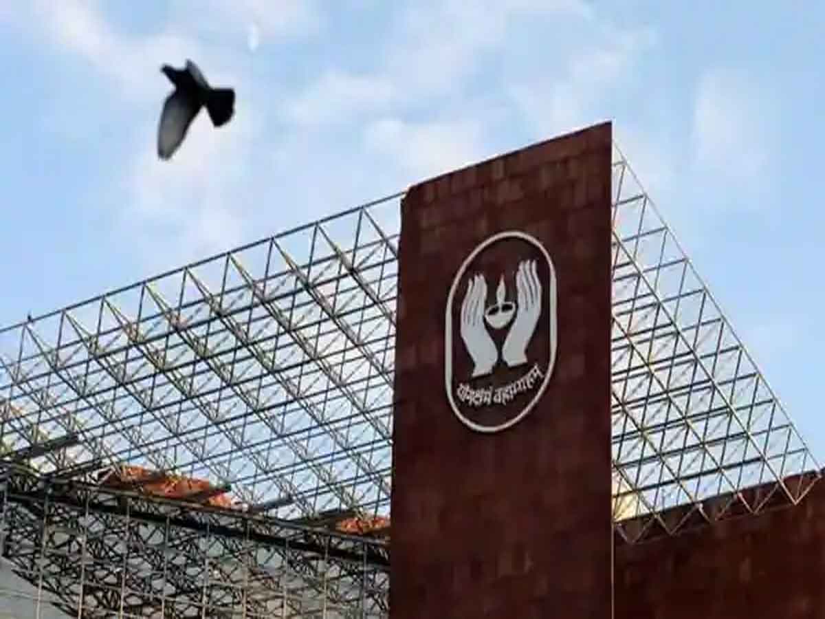 Budget 2022: త్వరలో ఎల్‌ఐసీ ఐపీఓ.. నిర్మలమ్మ వెల్లడి