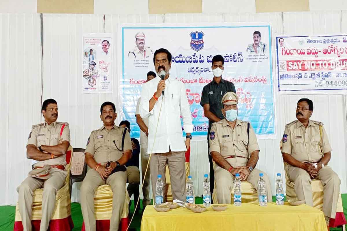 దురలవాట్లను రూపుమాపాలి