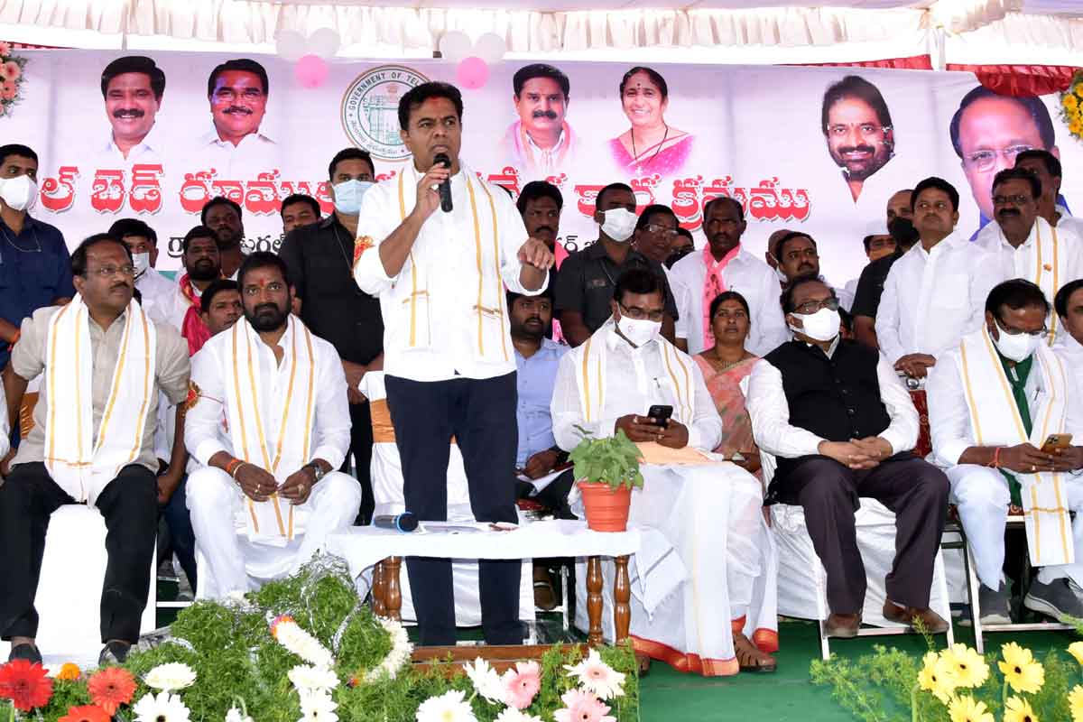 65 ఏండ్లలో ఇంతలా అభివృద్ధి ఎందుకు జరగలేదు..