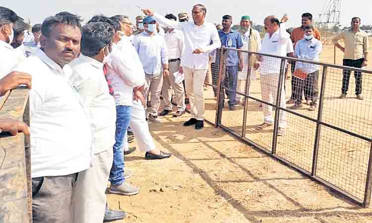 సీఎం సభకు భారీ జనసమీకరణ చేయాలి