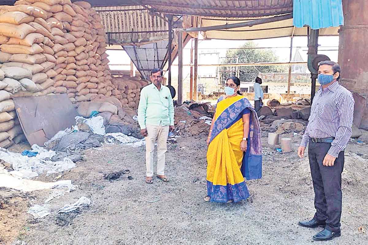 ఎఫ్‌సీఐ బియ్యం అందించని రైస్‌మిల్‌ సీజ్‌