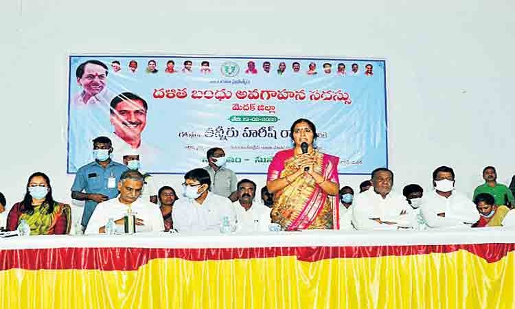 ఒకప్పుడు డ్రైవర్లు.. ఇప్పుడు ఓనర్లు..