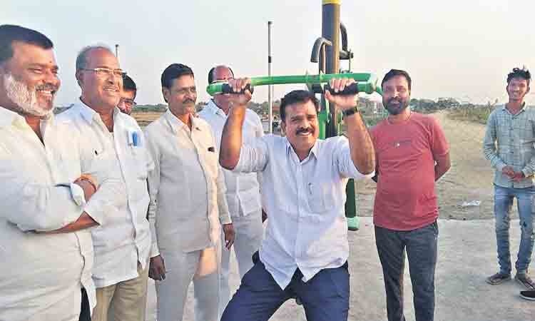 మినీ ట్యాంక్‌బండ్‌గా అందోల్‌ చెరువు