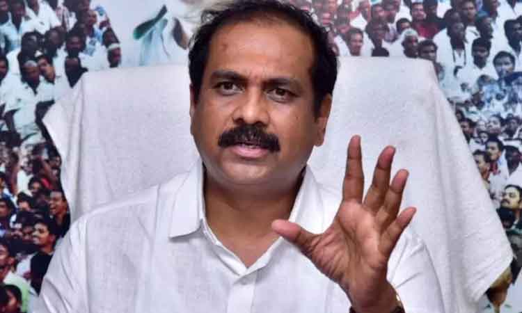 ప్రత్యేక హోదా ద్రోహి చంద్రబాబే: ఏపీ మంత్రి కన్నబాబు