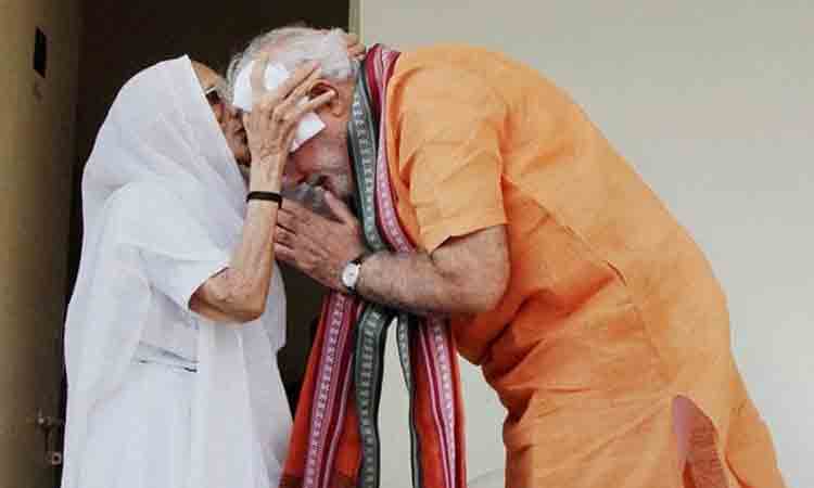 మా అమ్మ‌, నేను వ్యాక్సిన్ కోసం ఎగ‌బ‌డ‌లేదు : ప్ర‌ధాని మోదీ