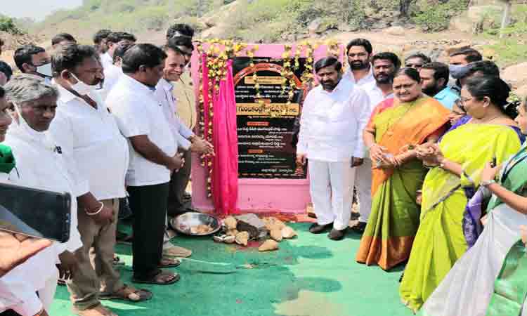 గ్రామాల అభివృద్ధే ప్రభుత్వ ధ్యేయం