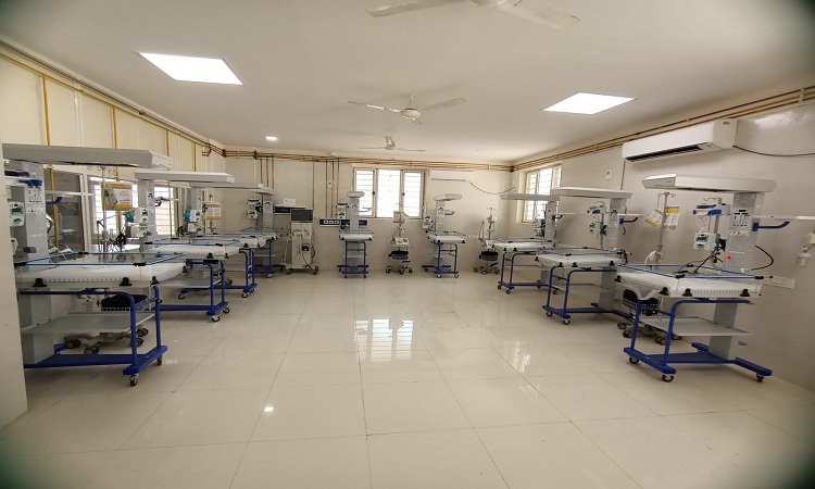 సూర్యాపేట ఎస్‌ఎన్‌సీయూతో శిశువులకు మెరుగైన వైద్యం