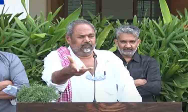 చిన్న సినిమాల‌కు ఐదో షోకు అనుమ‌తి.. హ్యాపీగా ఉంద‌న్న ఆర్ నారాయ‌ణ‌మూర్తి