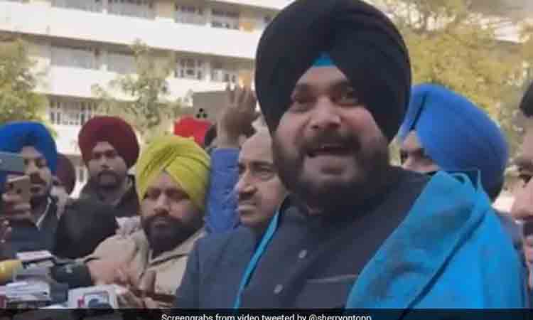 న‌వ‌జోత్ సింగ్ సిద్ధూ భాష‌పై కాంగ్రెస్ ఎంపీ ఆగ్ర‌హం