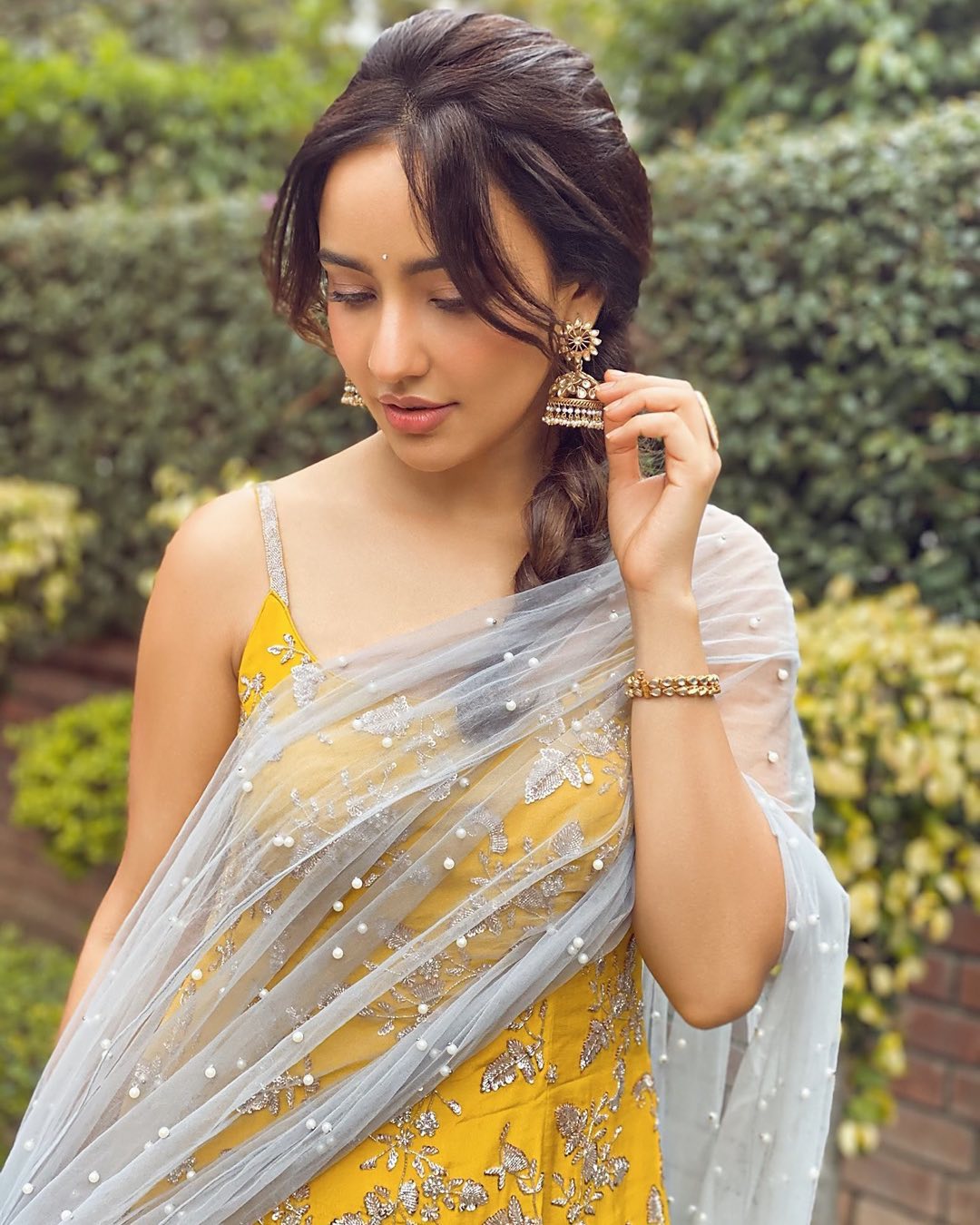 instagram/nehasharmaofficial