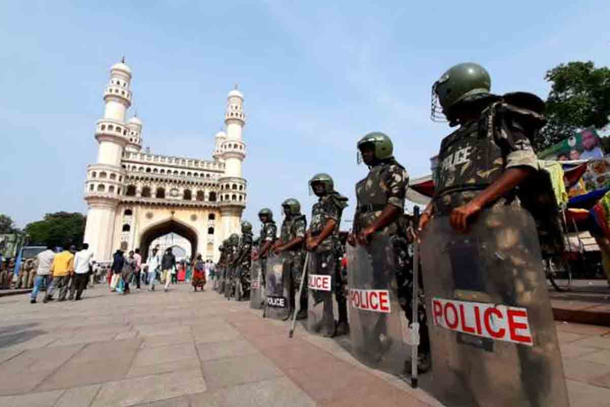 ఎంపీ అసద్‌పై కాల్పులు.. అప్రమత్తమైన హైదరాబాద్‌ పోలీసులు