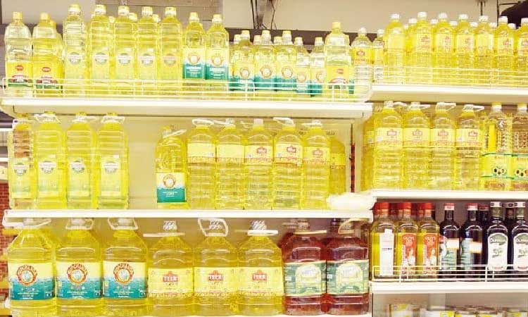 సుంకం తగ్గించిన కేంద్రం.. దిగిరానున్న వంటనూనె ధరలు