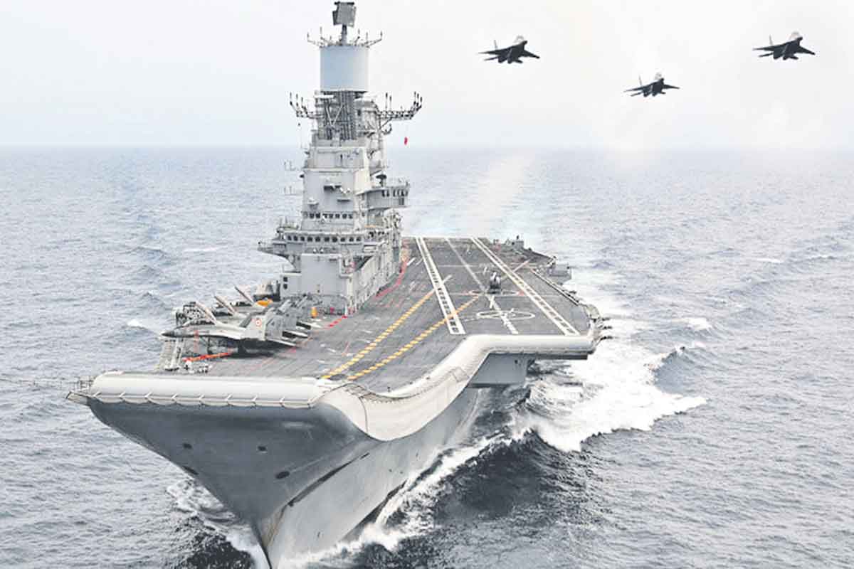 ఇంటర్‌ పాసైతే.. చదివిస్తారు.. కొలువిస్తారు!