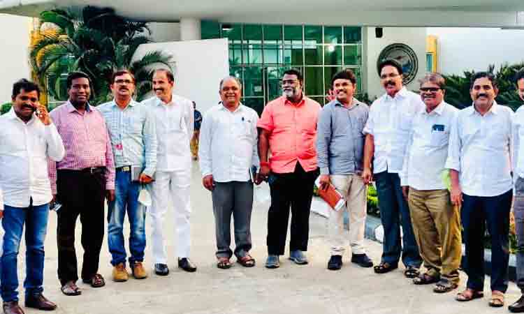 త్వరలో విద్యుత్తు ఉద్యోగులకు పీఆర్సీ