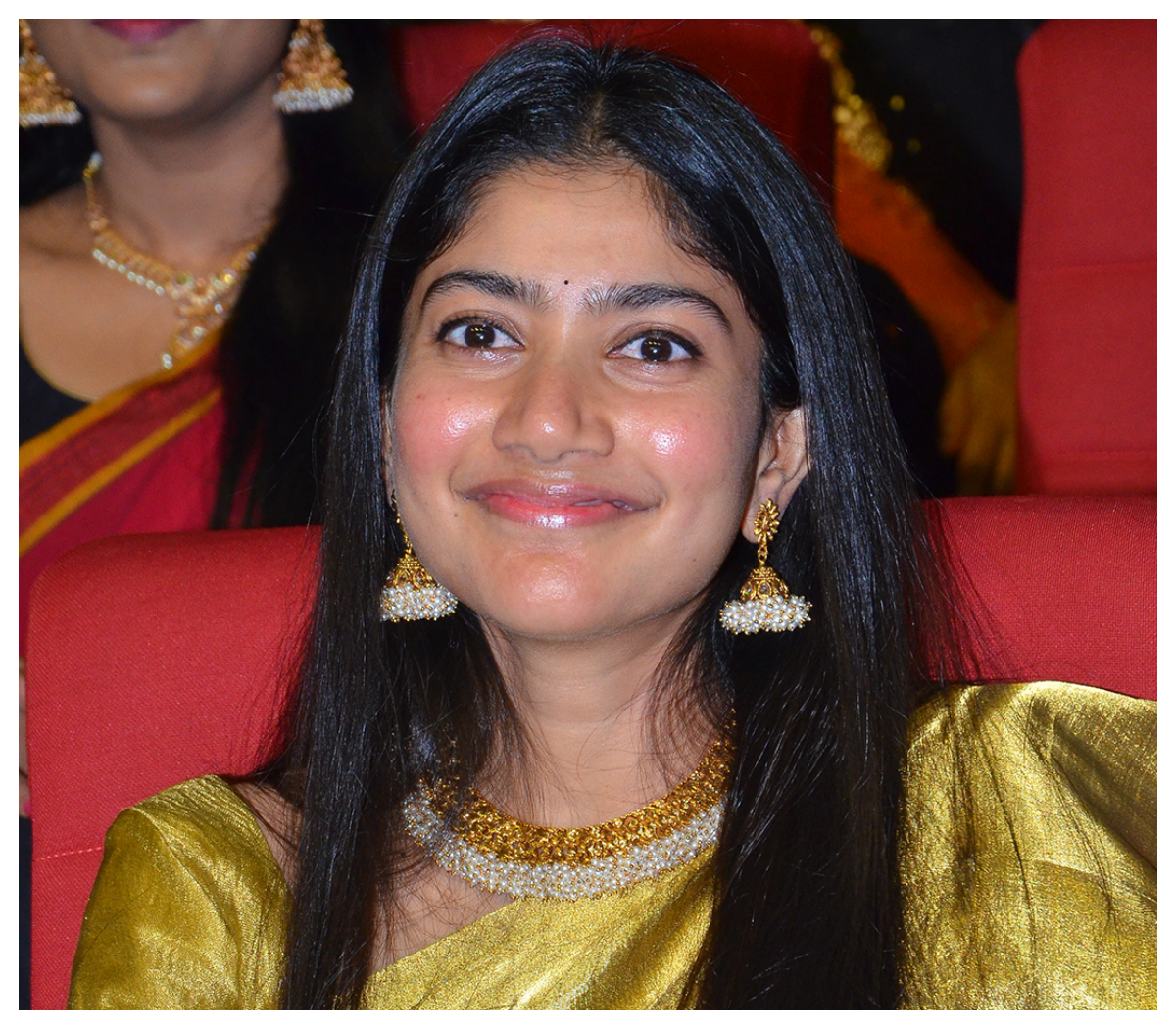 Sai Pallavi | ఆడవాళ్లు మీకు జోహార్లు ప్రీ రిలీజ్ ఈవెంట్‌లో సాయి పల్లవి..