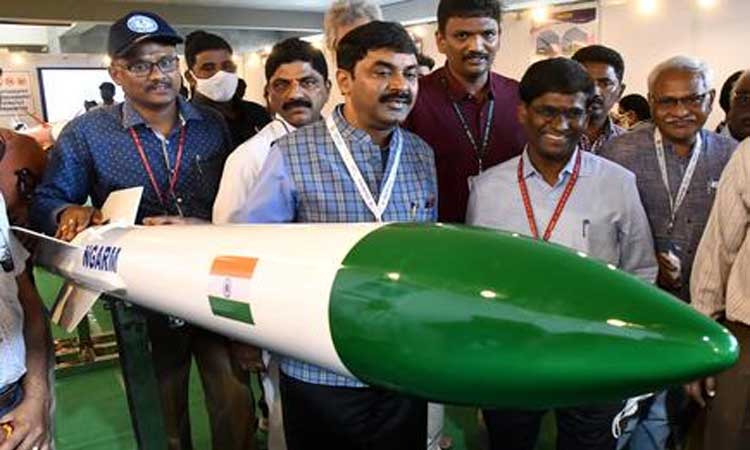 పరిశోధనల్లో దేశాన్ని అగ్రగామిగా నిలుపాలి : డీఆర్డీవో చైర్మన్‌ సతీశ్‌రెడ్డి