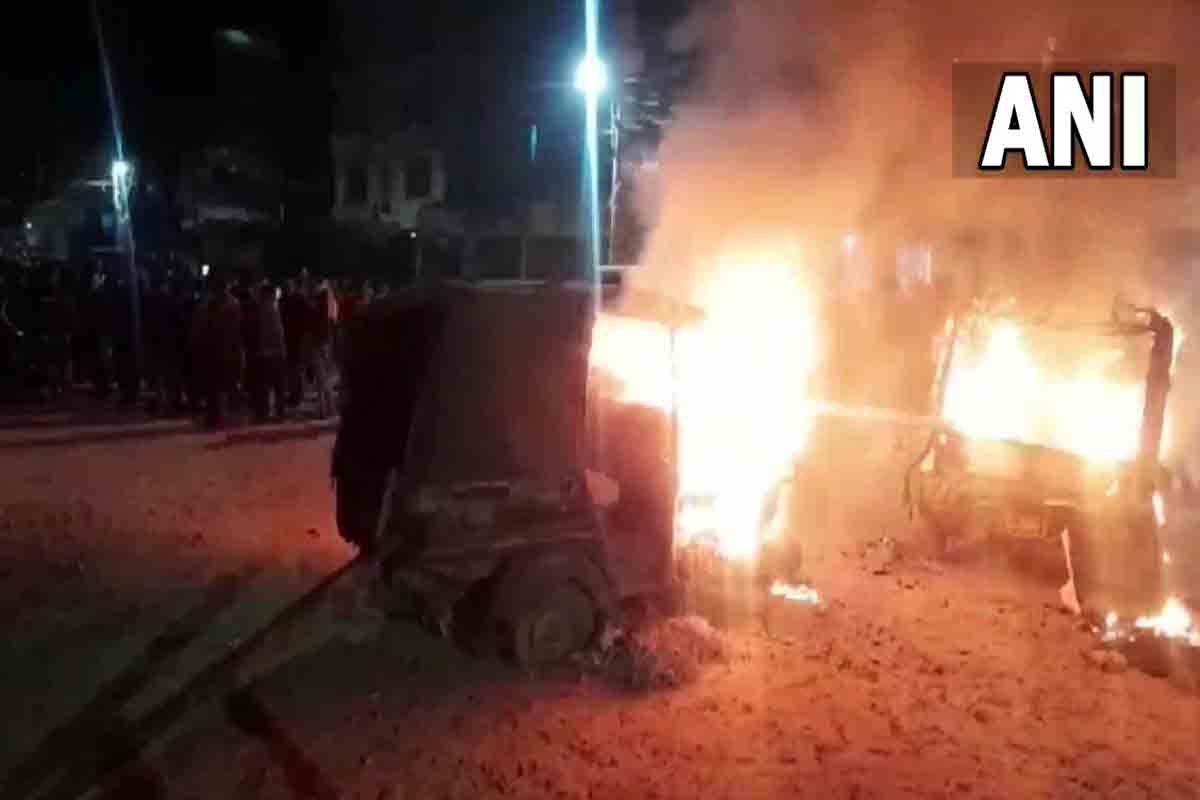 భవనం పైనుంచి బాలికలను తోసేసిన వ్యక్తి… ఒక బాలిక మృతితో ఉద్రిక్తత