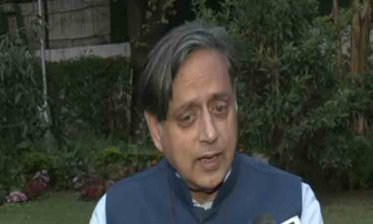 ఉక్రెయిన్‌ పట్ల భారత్‌ మౌనం విచారకరం: శశిథరూర్