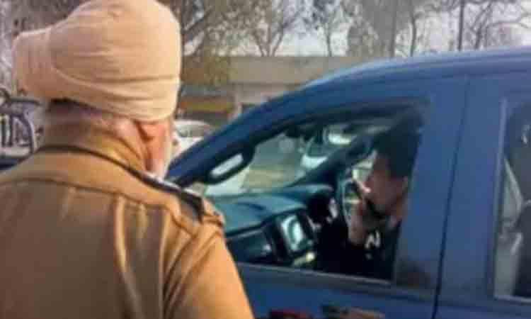 పంజాబ్‌లో సోనూ సూద్‌ను అడ్డుకున్న పోలీసులు… కారు స్వాధీనం