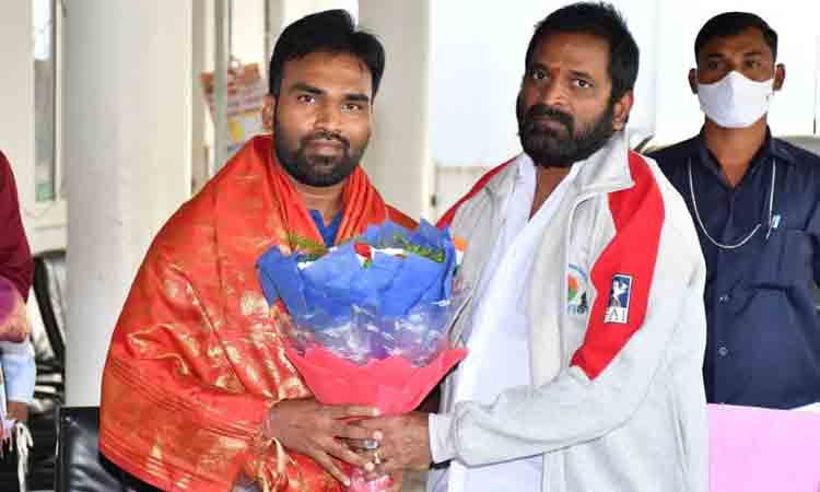 ఏరో స్పోర్ట్స్‌ హబ్‌గా తెలంగాణ