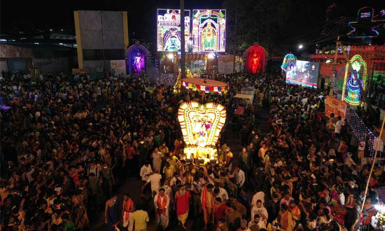 Srisaialm Temple | నేత్రపర్వంగా బ్రహ్మోత్సవాలు.. హంసవాహనంపై ఆది దంపతుల విహారం