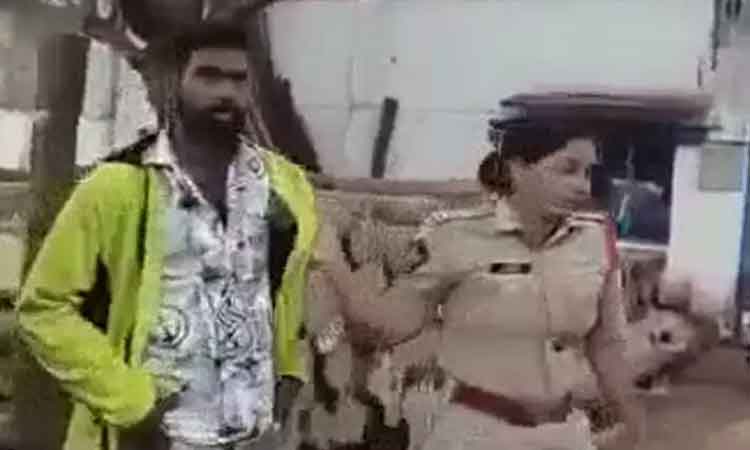 మచిలీపట్నంలో జోరుగా గంజాయి.. విద్యార్థిని పట్టుకున్న పోలీసులు