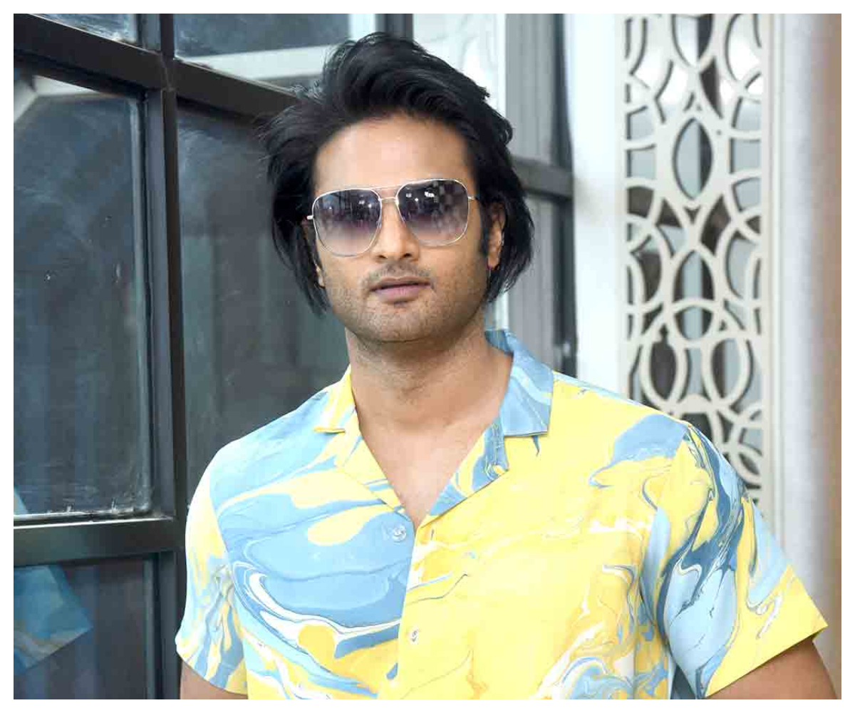 Sudheer Babu | సుధీర్ బాబు ఇంటర్వ్యూ ఫొటోస్..