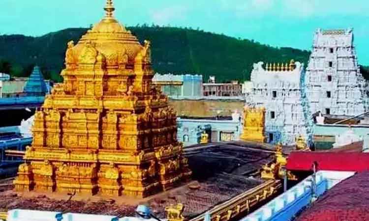 తిరుమలలో శ్రీవారి సర్వదర్శనానికి 8 గంటల సమయం
