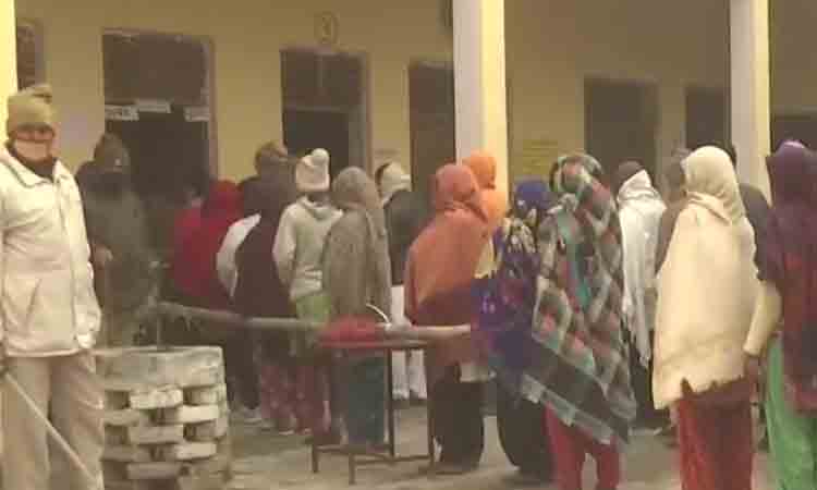 యూపీలో తొలిద‌శ ఎన్నిక‌లు.. ఉ. 11 గంట‌ల వ‌ర‌కు 20.03 శాతం పోలింగ్