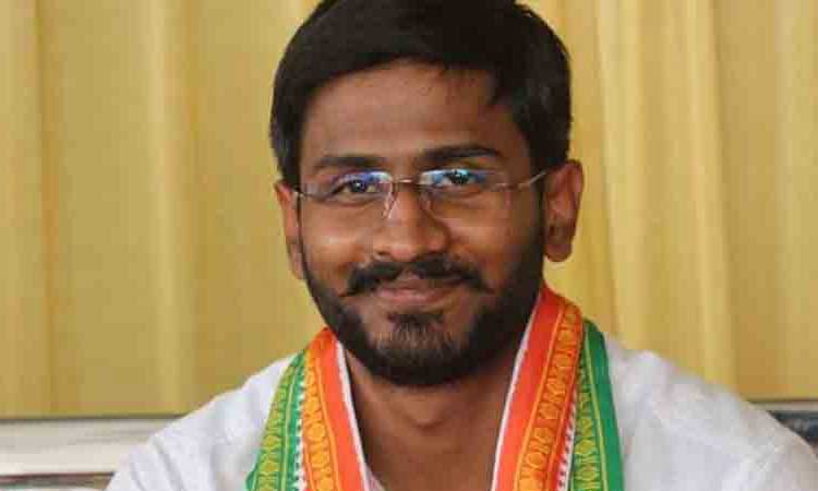 గాడిదను దొంగిలించి.. హింసించిన కేసులో కాంగ్రెస్‌ నేత వెంకట్‌పై కేసు