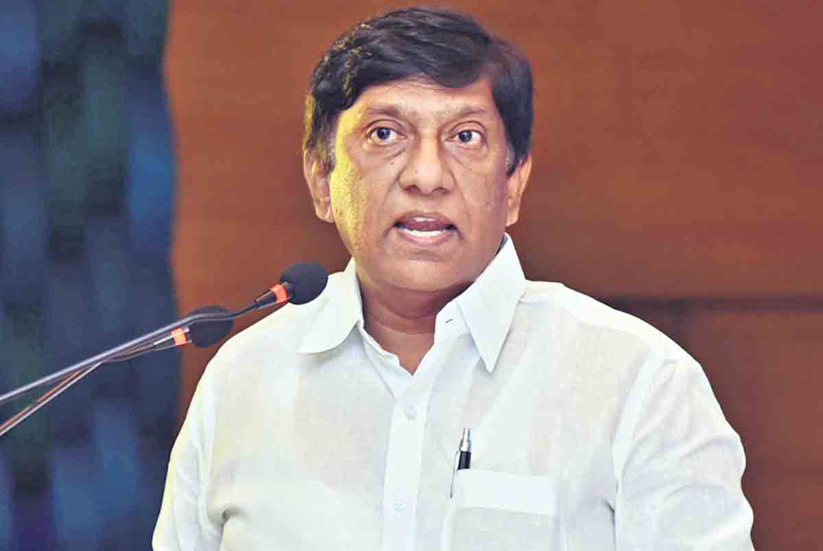 బండీ.. పార్లమెంటులో నిరసన చేపట్టు