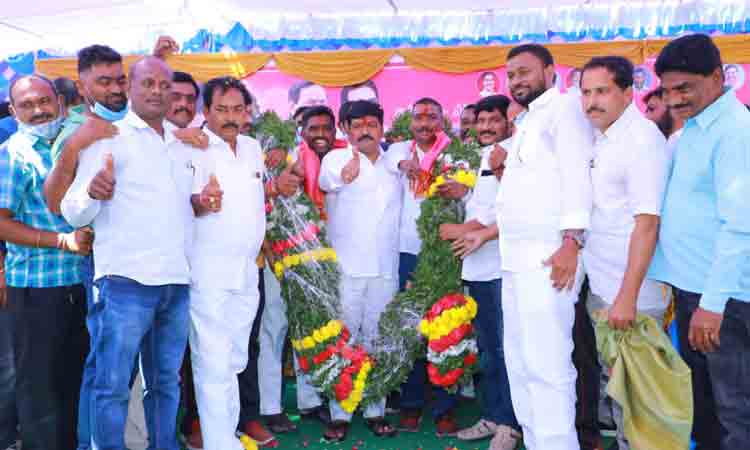 టూరిజం హబ్‌గా ఖిలా వరంగల్ : ఎమ్మెల్యే నన్నపనేని