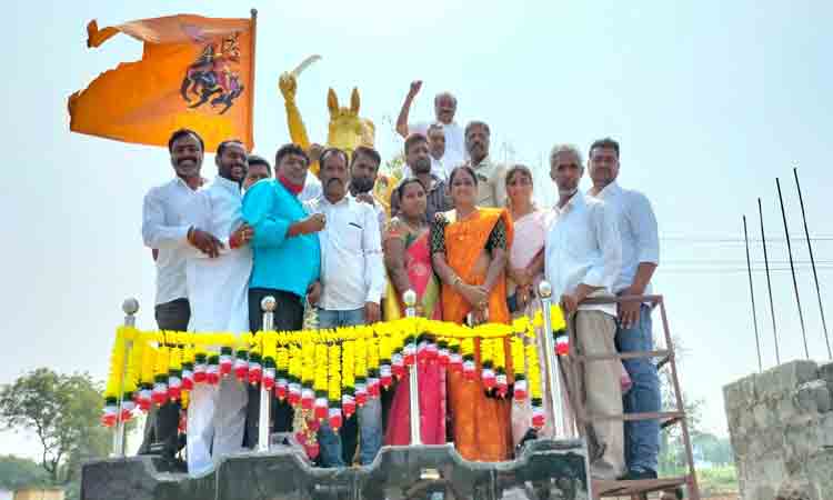 ఛత్రపతి శివాజీ ఆశయాలను కొనసాగించాలి