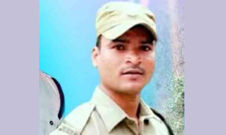 గన్‌ మిస్‌ఫైర్‌.. హెడ్‌కానిస్టేబుల్‌ దుర్మరణం