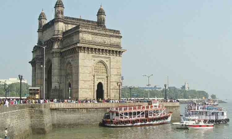 వాటర్‌ టాక్సీ సేవలు ప్రారంభం… ఎక్కడంటే?