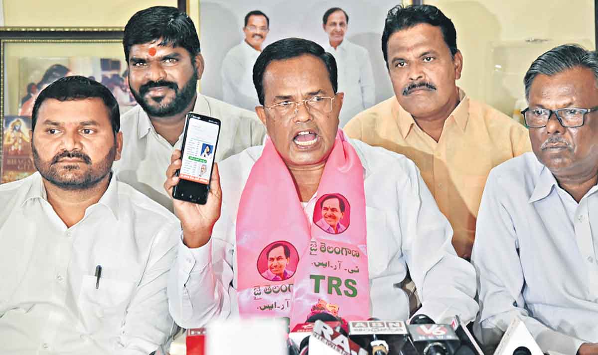 ‘కొత్త రాజ్యాంగం’పై ఉలుకెందుకు?