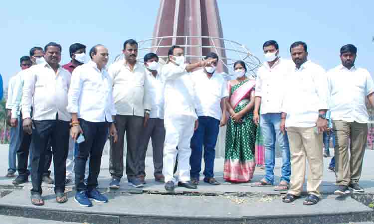 పైలాన్‌ పార్కుకు పూర్వ వైభవం తెస్తాం 