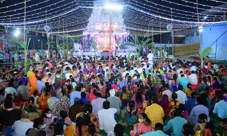 కమనీయం క్ష్మీ నరసింహుడి కల్యాణం