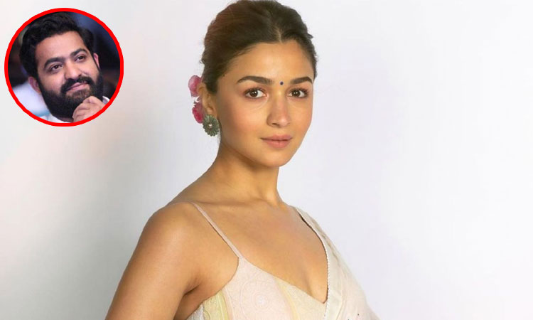 ఆలియా భ‌ట్ ఆగ‌మంది… జూనియ‌ర్ ఎన్టీఆర్ ఆగుతాడా?