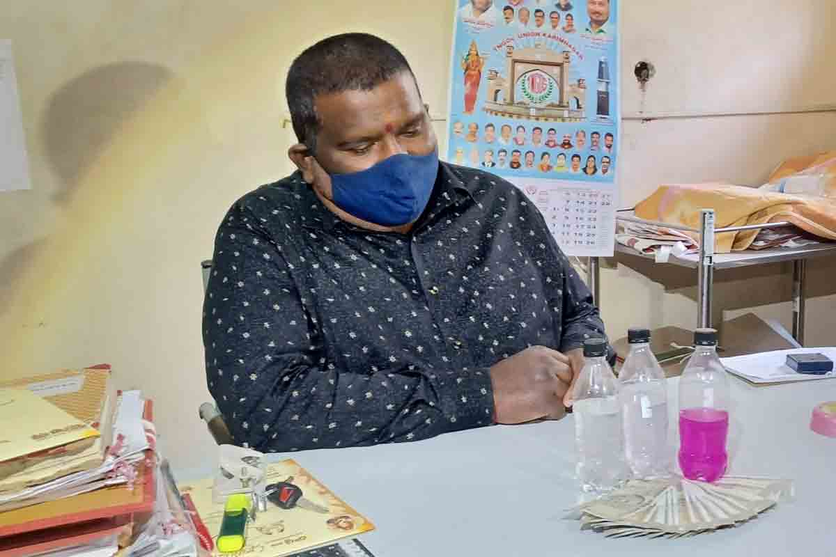 Crime news | రూ. 12 వేలు లంచం తీసుకుంటూ ఏసీబీకి చిక్కిన సీనియర్ అసిస్టెంట్