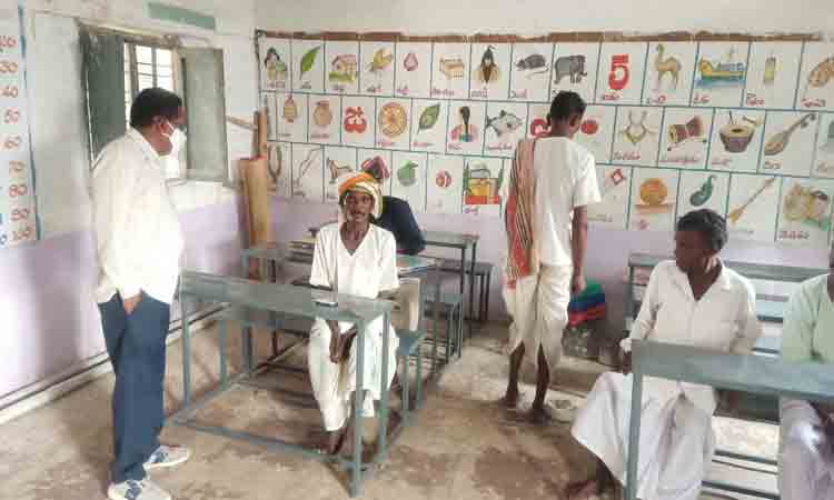 వందశాతం పన్ను వసూలు చేయాలి