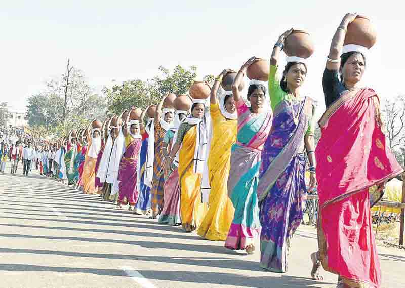 నాగోబా వైభవం