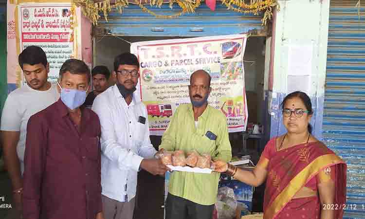 మొక్కు తీరుస్తున్న కార్గో