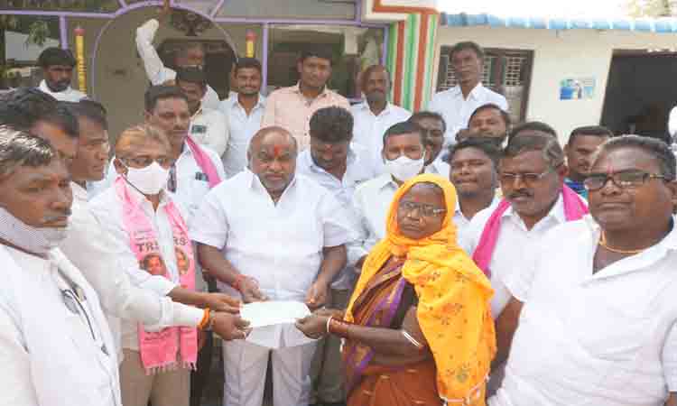 ఇక్కడి పథకాలు ఆ రాష్ర్టాల్లో ఉన్నాయా?